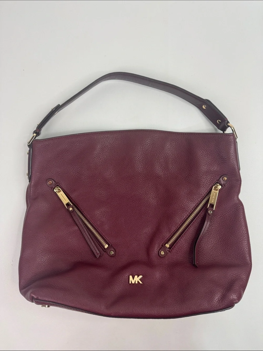 Michael Kors Evie Large Pebbled Leather Hobo Bag Gold zip Lined Pockets Key